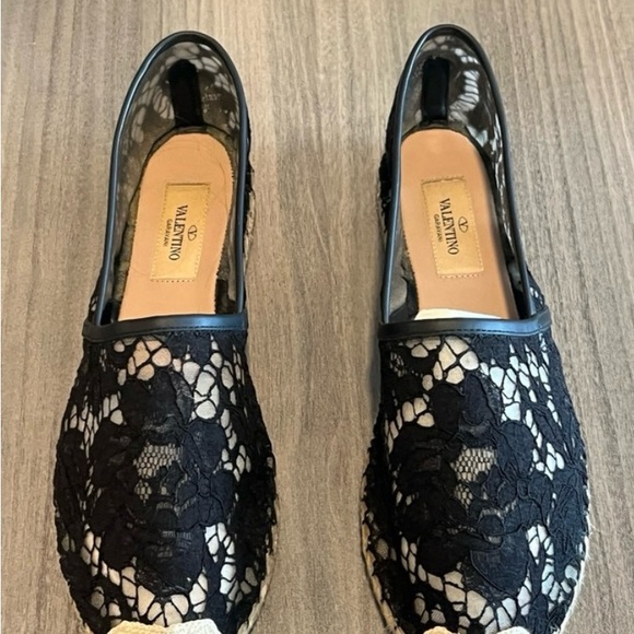 Valentino Black Lace Espadrille Flats - Picture 8 of 9